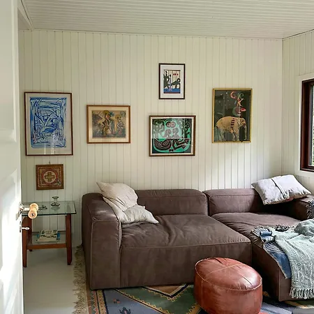 Nordic-style Summer House At Asserbo Plantage Dom wakacyjny